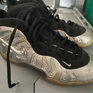 Lebron James Basketball shoes